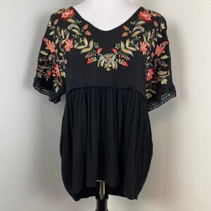Anna Cai Black Floral Boho Embroidered Short Sleeve V Neck Blouse Medium